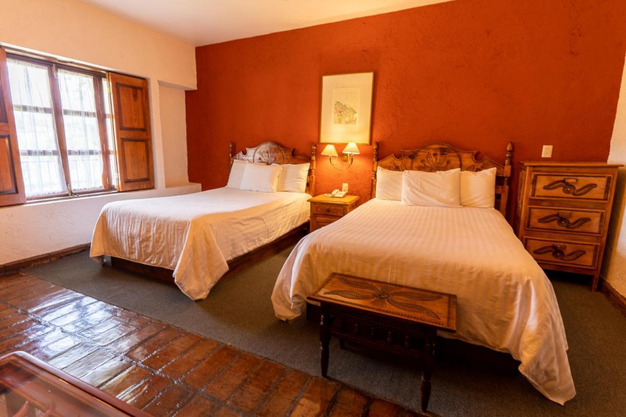 Hosteria San Felipe Pátzcuaro Exteriör bild