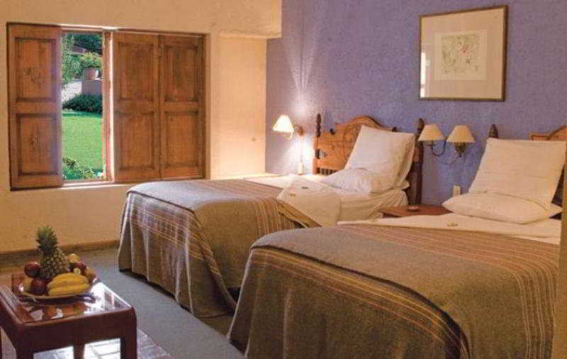 Hosteria San Felipe Pátzcuaro Exteriör bild